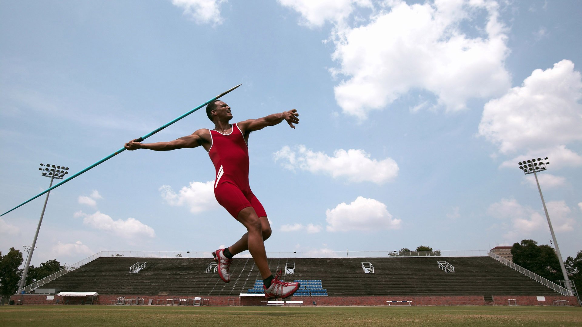 开云平台-哈弗茨觉醒！那不勒斯客场擒敌，强行终结塞维利亚欧战神话